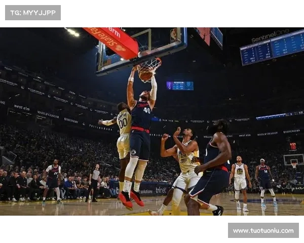 洛杉矶快船队NBA新赛季赛事全面预告对阵西部劲敌焦点对决不容错过